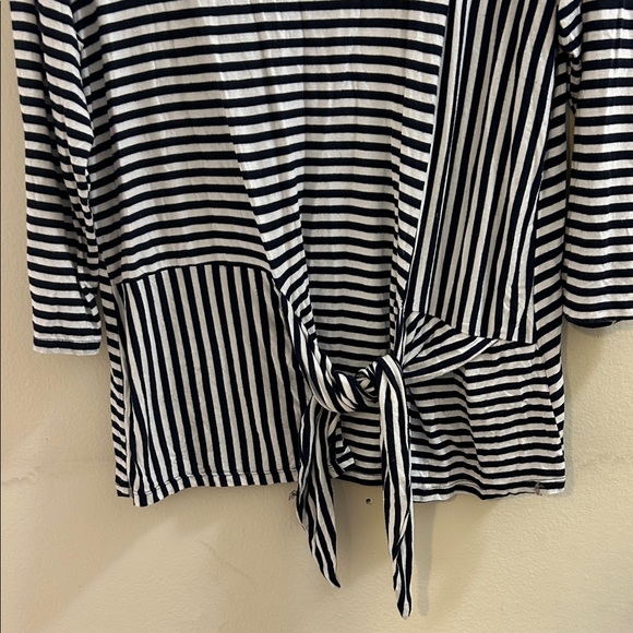 Lee Women's Black and White Striped Blouse - Picture 4 of 7